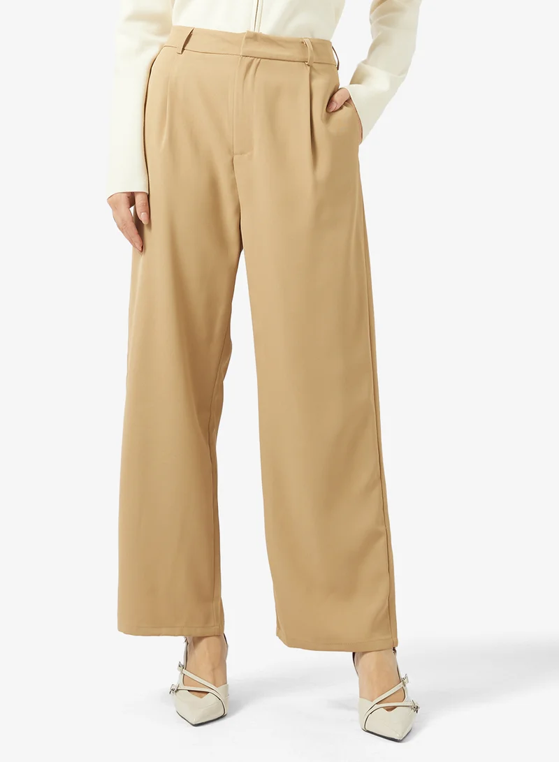 ايلا Straight Fit Trouser
